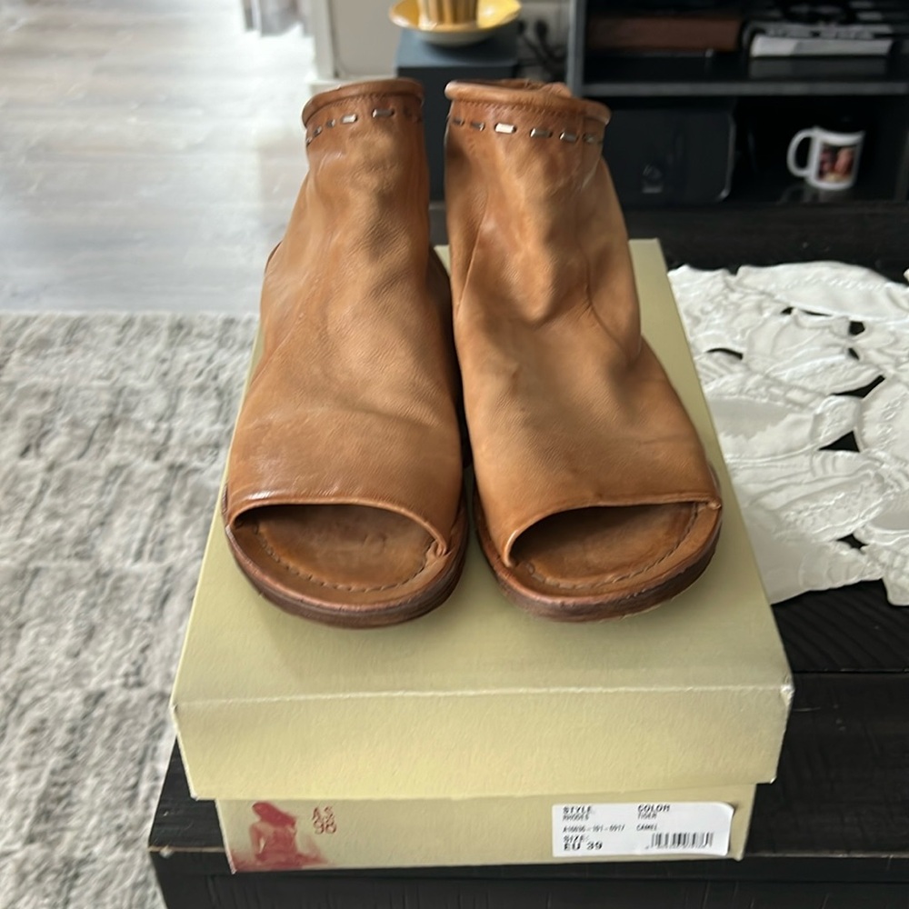 A.S.98 sandals EUC